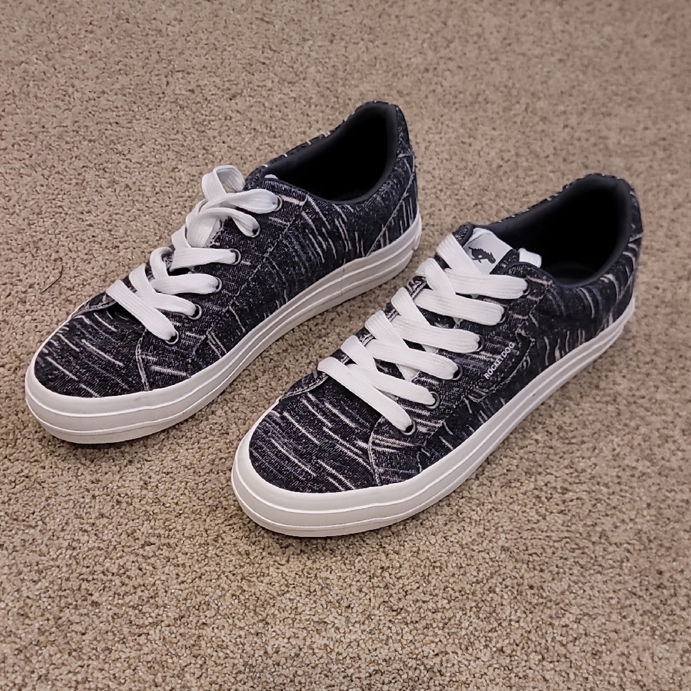 ROCKET DOG Black and White Patterned Sneakers
